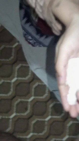 Unhappyball - فتاة الحجاب تمتص الديك ونائب الرئيس في اليد