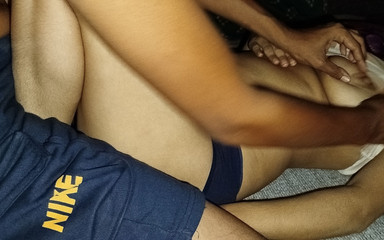 الهندي الساخنة فتاة القرية كامل المتشددين الجنس في غرفة الفندق.