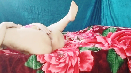 ممارسة الجنس مع شاب سعودي